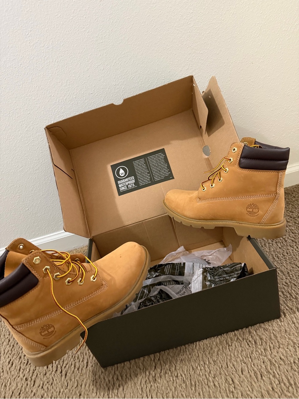Timberland Linden Woods 6-Inch Waterproof Boots Wheat Nubuck Women’s Size 7.5